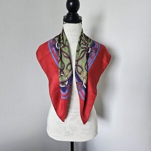 🇨🇵HERMES Red and Olive Silk Scarf 80"X80"cm authentic 🇨🇵